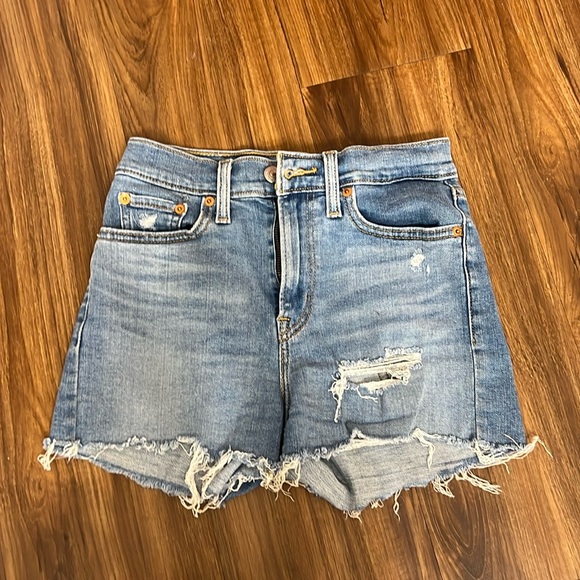 Levi's Pants - Levi High Rise Shorts 24